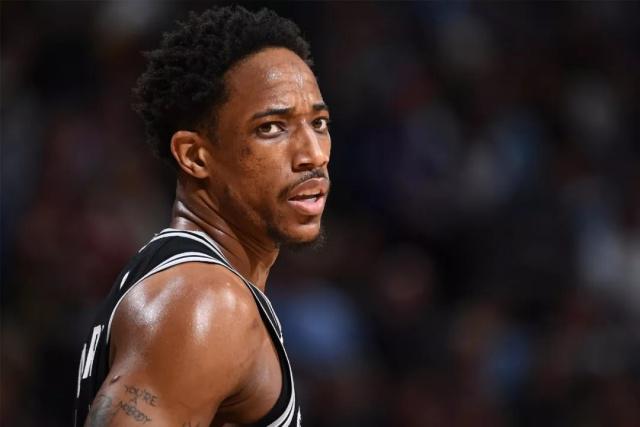 赵继伟25+11张镇麟19分辽宁胜广东 胡明轩21分